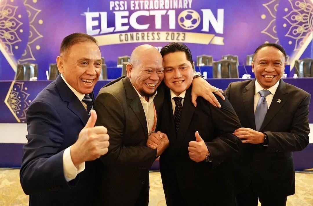Erick Thohir berfoto bersama setelah terpilih menjadi ketua PSSI/Instagram Erick Thohir