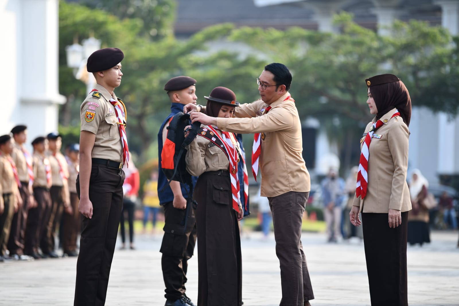 Gubernur Jawa Barat, RIdwan Kamil melepas kepergian 513 pramuka Kwarda Jawa Barat yang akan mewakili Kontingen Indonesia pada ajang World Scout Jambore atau Jambore Pramuka Dunia 2023.